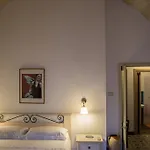 فندق مبيت وإفطار A Casa Della Nonna Uccia 4*