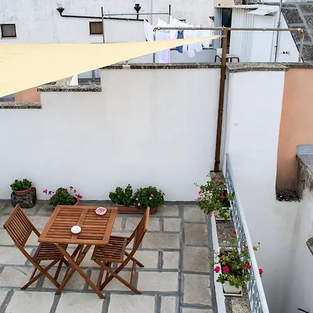 A Casa Della Nonna Uccia 4*