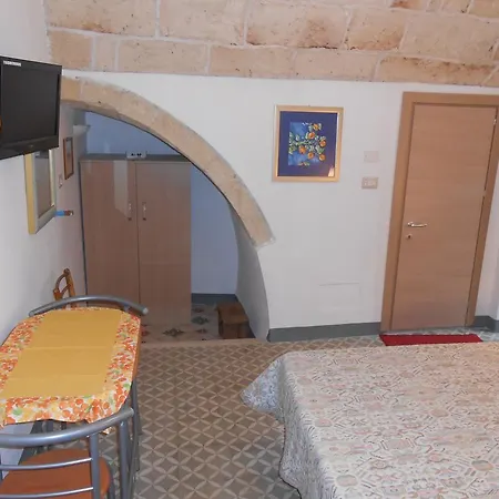 A Casa Della Nonna Uccia 4*