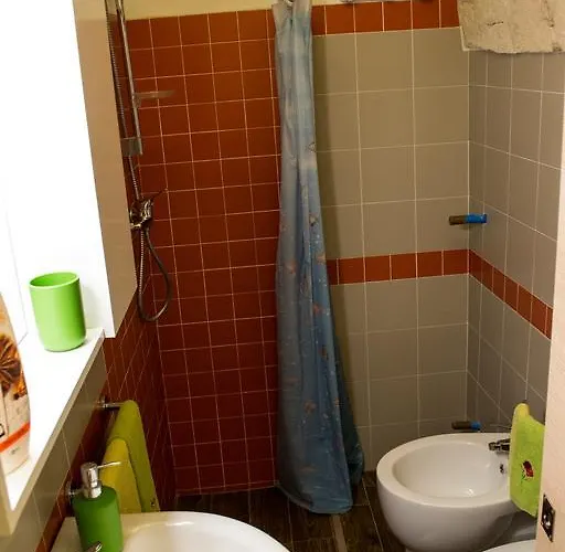 A Casa Della Nonna Uccia 4*